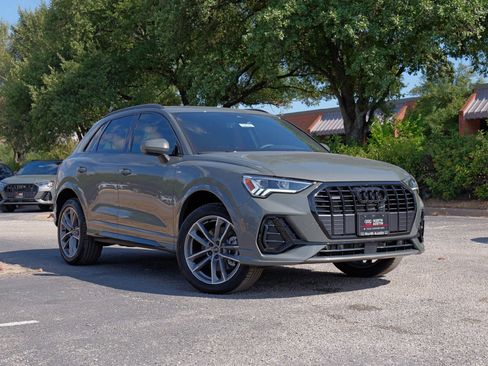 New 2025 Audi Q3 2.0T Premium image 1