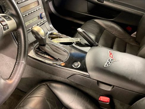Used 2009 Chevrolet Corvette Coupe w/ Preferred Equipment Group RWD image 15