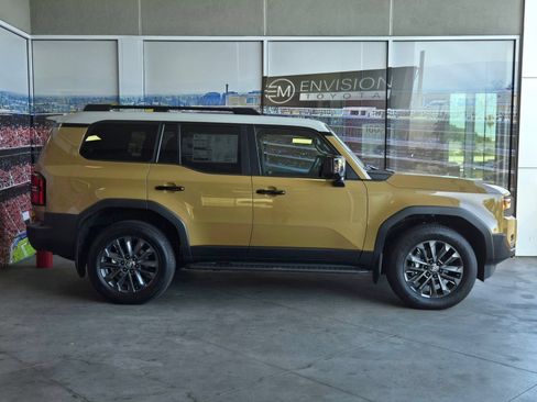 Certified 2026 Toyota Land Cruiser w/ Premium Package AWD/4WD image 4