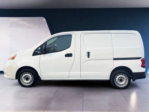 Used 2020 Nissan NV200 S FWD image 2