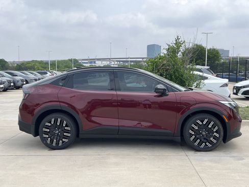 New 2026 Nissan Leaf Platinum+ w/ Cargo Package (Platinum+) FWD image 3