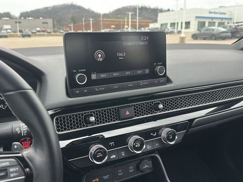 Used 2025 Honda Civic Sport image 14