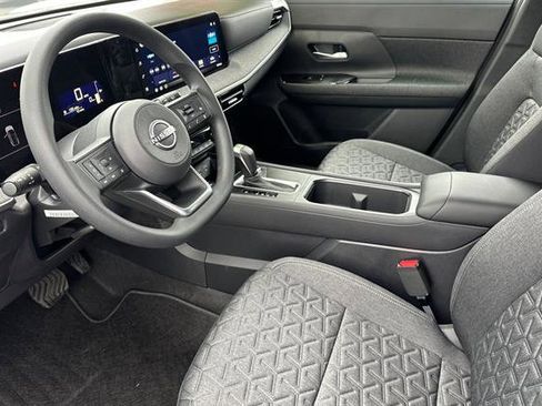 New 2026 Nissan Kicks SV image 10