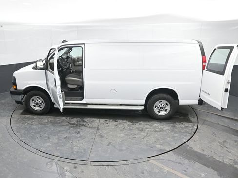 Used 2024 GMC Savana 2500 w/ Driver Convenience Package image 50
