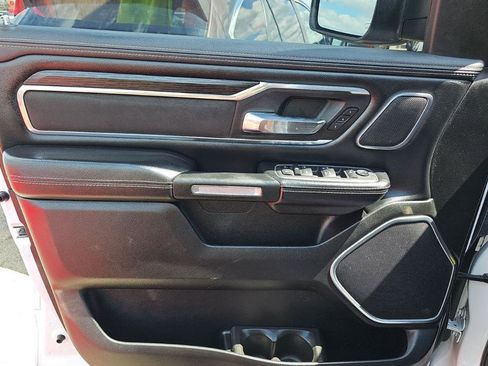 Used 2023 RAM 1500 Laramie AWD/4WD image 18