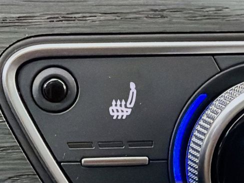 Used 2017 Audi A4 2.0T Premium Plus w/ Premium Plus Package image 22