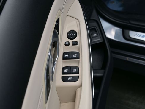 Used 2022 BMW M340i xDrive w/ Premium Package image 10