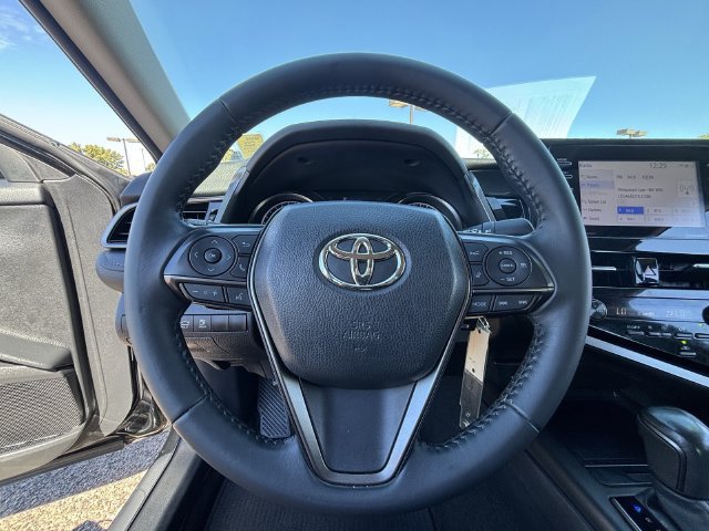 Used 2022 Toyota Camry SE w/ Carpet Mat Package (TMS) FWD image 26