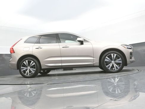 Certified 2023 Volvo XC60 B5 Plus AWD/4WD image 27