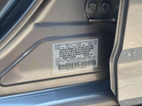 Used 2025 Nissan Sentra SV FWD image 27