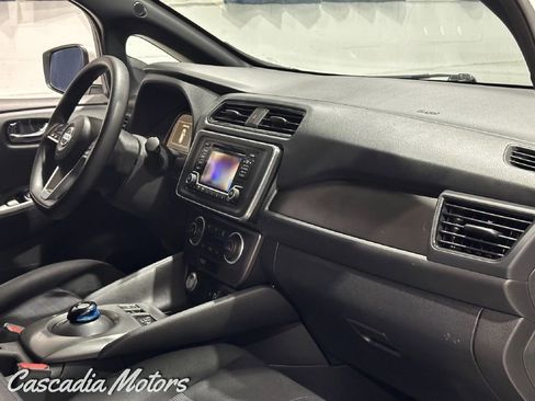 Used 2019 Nissan Leaf S w/ S Charge Package image 16