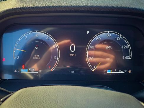 New 2025 Jeep Grand Cherokee L Altitude image 17