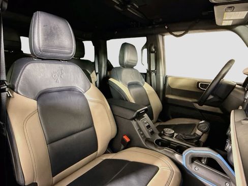 Used 2023 Ford Bronco Wildtrak AWD/4WD image 16