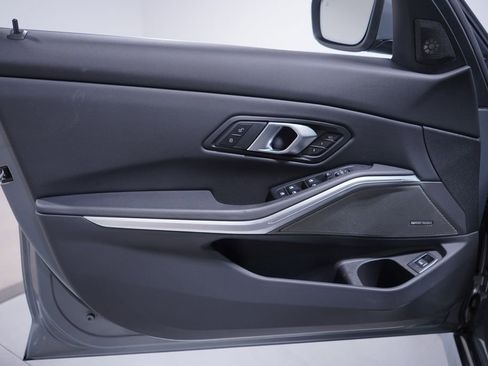 Used 2025 BMW 330i xDrive 330i xDrive image 16