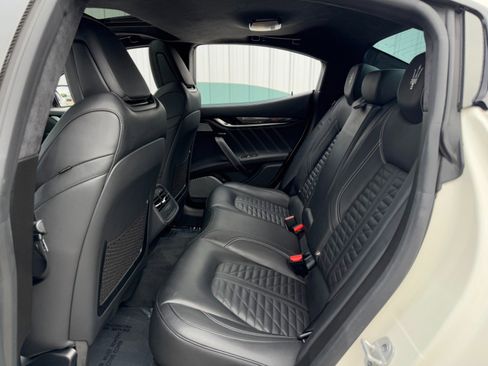 Used 2022 Maserati Ghibli Trofeo RWD image 41