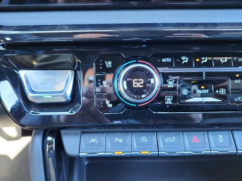 New 2026 GMC Sierra 1500 AT4 w/ AT4 Premium Package AWD/4WD image 18