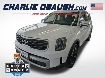 Used 2023 Kia Telluride S w/ S Sunroof Package