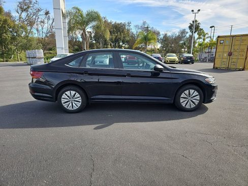 Used 2019 Volkswagen Jetta S w/ Driver Assistance Package image 4