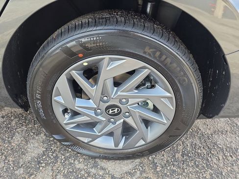 New 2026 Hyundai Elantra Blue image 38