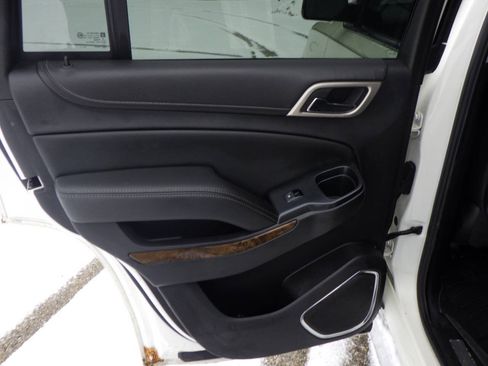 Used 2015 GMC Yukon Denali AWD/4WD image 10