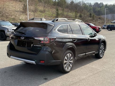 Certified 2023 Subaru Outback Limited image 5