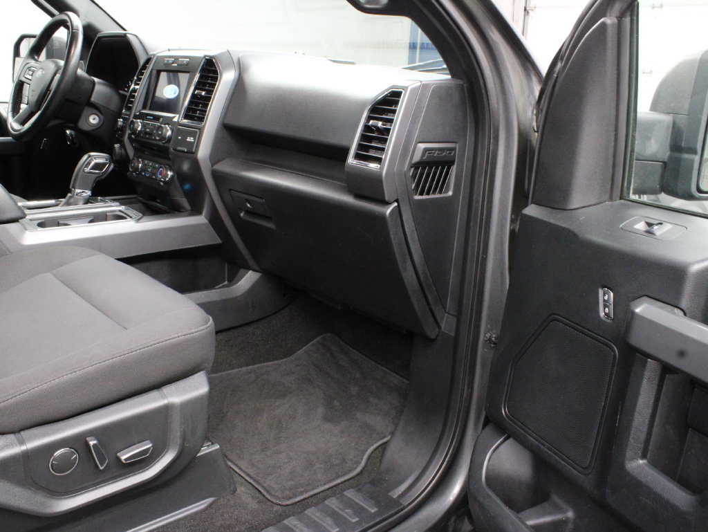 Used 2018 Ford F150 XLT w/ Equipment Group 302A Luxury AWD/4WD image 31