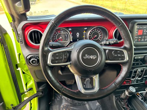 Used 2021 Jeep Wrangler Unlimited Rubicon w/ Safety Group AWD/4WD image 14