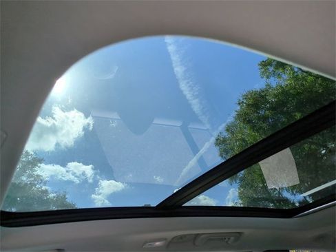 Certified 2023 Volvo XC90 B5 Plus image 19