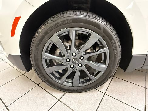 Certified 2022 Chevrolet Equinox RS FWD image 12
