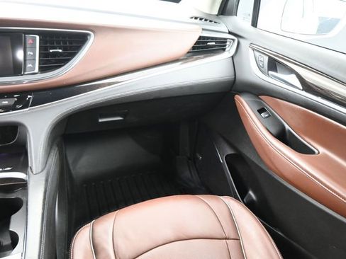 Used 2018 Buick Enclave Avenir w/ Avenir Technology Package image 46