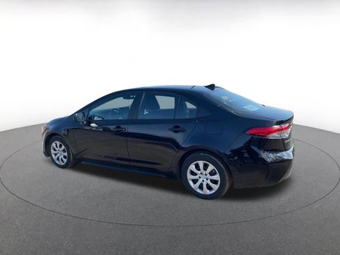 Used 2025 Toyota Corolla LE image 11