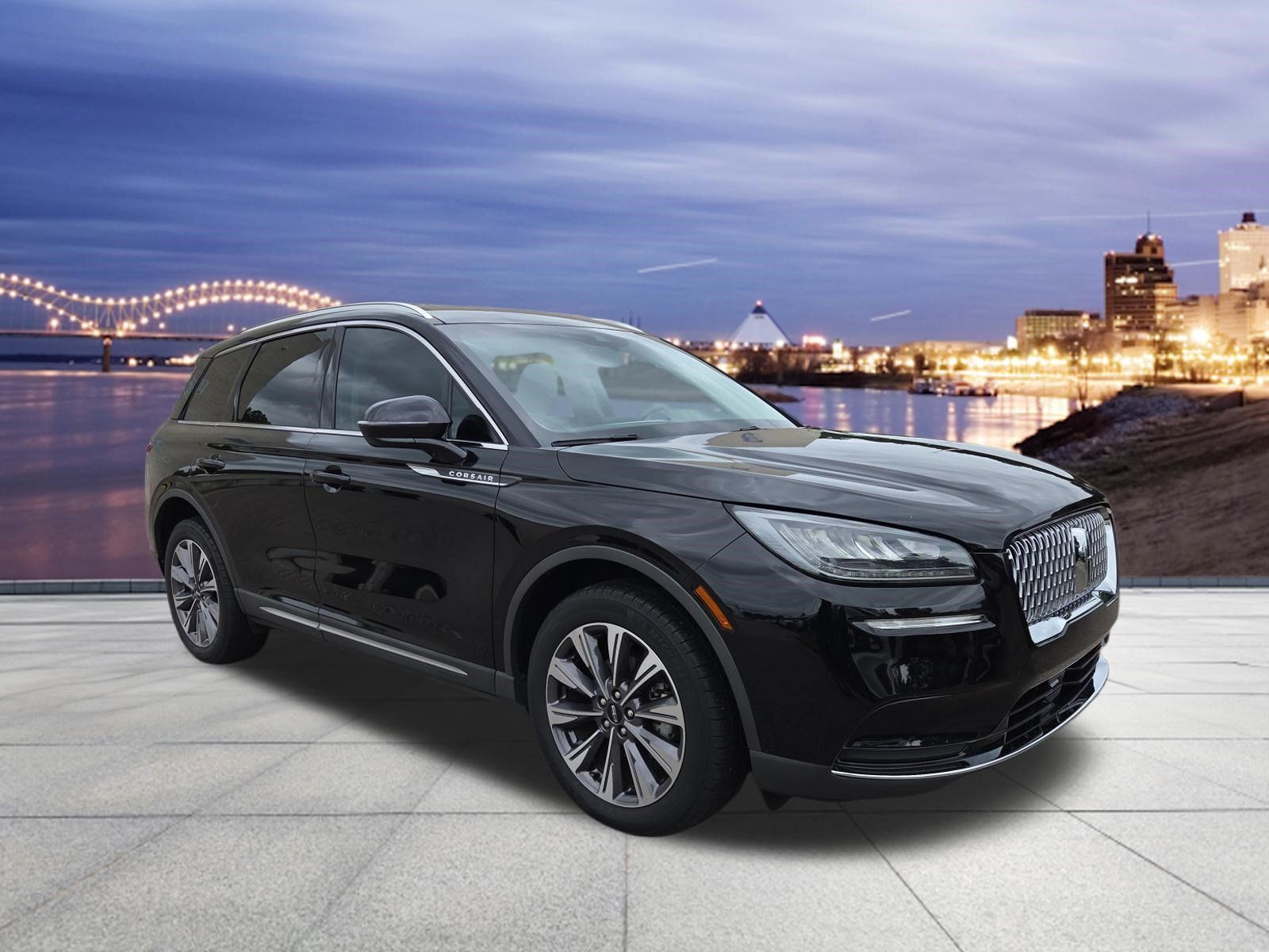 Used 2022 Lincoln Corsair Reserve w/ Elements Package FWD image 4