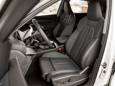Certified 2025 Audi Q5 Premium Plus w/ Premium Plus AWD/4WD image 14