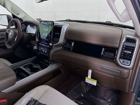 New 2026 RAM 1500 Laramie AWD/4WD image 29