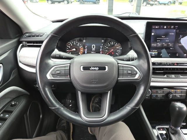 Used 2022 Jeep Compass Latitude AWD/4WD image 52