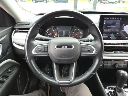 Used 2022 Jeep Compass Latitude AWD/4WD image 52