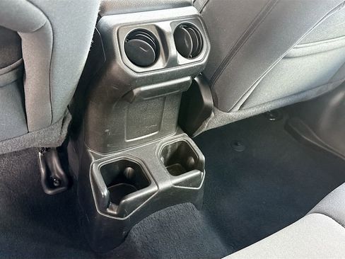 Used 2022 Jeep Wrangler Unlimited Sport image 28