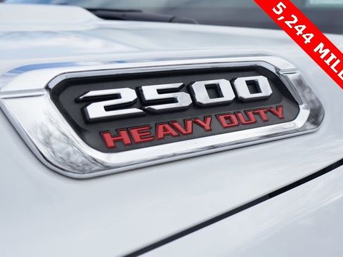 Used 2024 RAM 2500 Tradesman w/ Chrome Appearance Group image 11