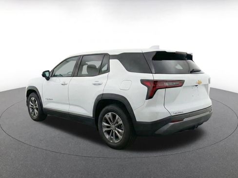 Used 2025 Chevrolet Equinox LT FWD image 7
