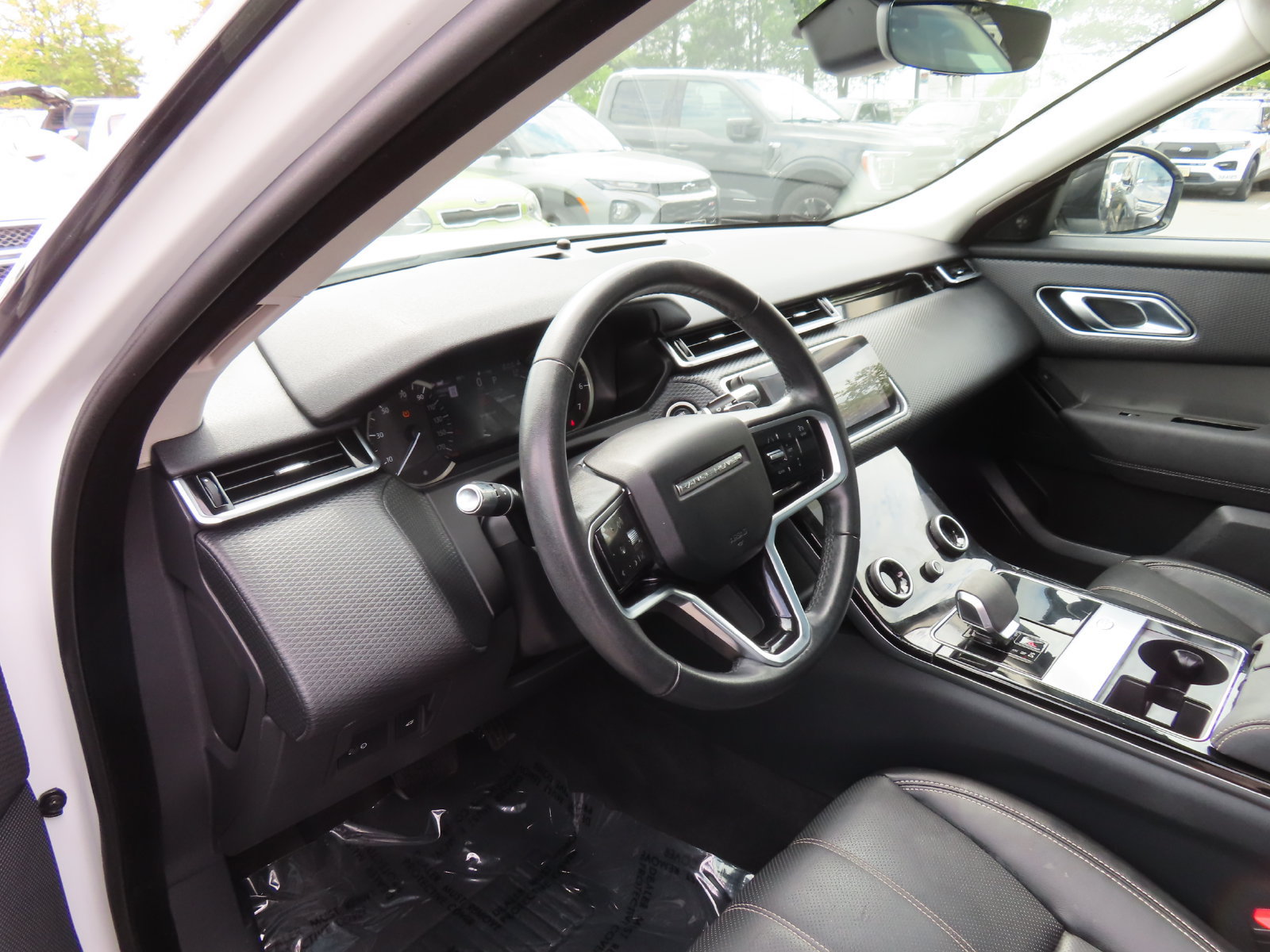Used 2023 Land Rover Range Rover Velar S AWD/4WD image 19