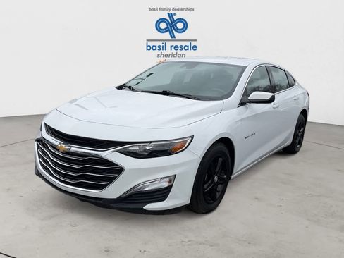 Used 2024 Chevrolet Malibu LS w/ Driver Confidence Package image 3