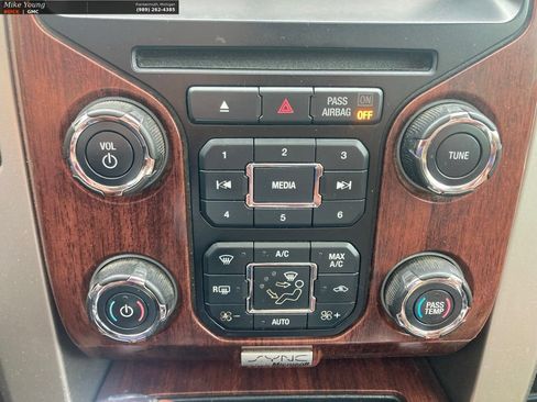 Used 2013 Ford F150 King Ranch w/ King Ranch Luxury Pkg AWD/4WD image 38