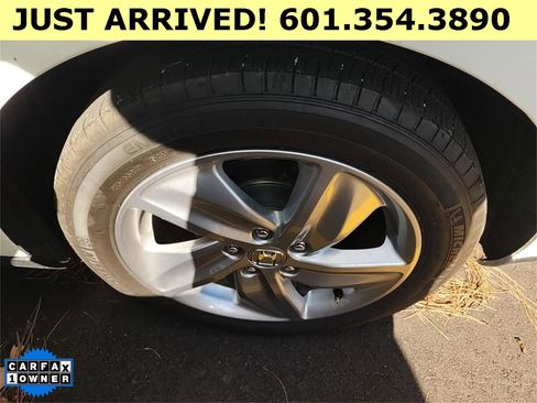 Used 2023 Honda Accord EX image 3