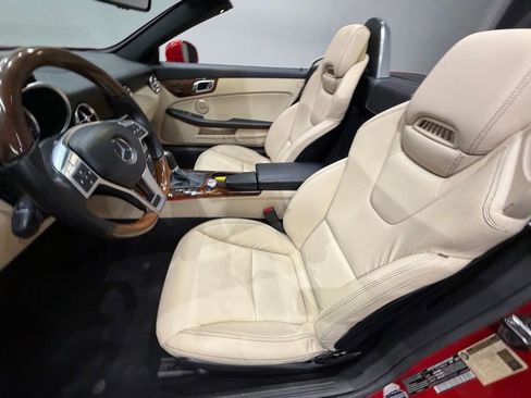 Used 2012 Mercedes-Benz SLK 250 image 23