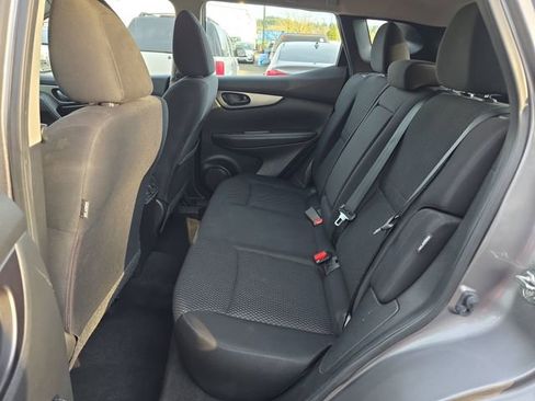 Used 2021 Nissan Rogue Sport S image 14