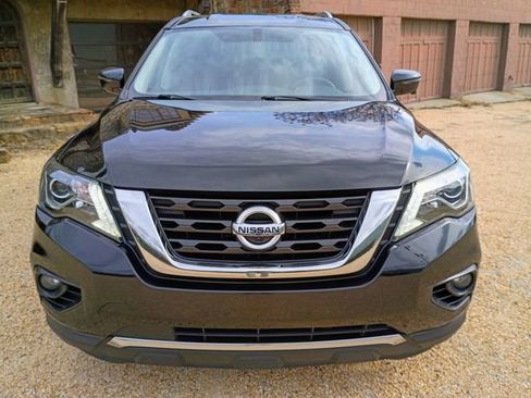 Used 2020 Nissan Pathfinder SL image 4
