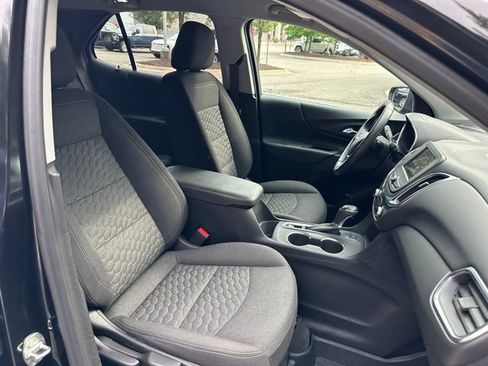 Used 2021 Chevrolet Equinox LT AWD/4WD image 30