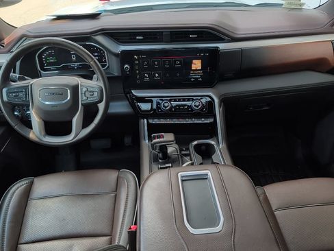 Used 2022 GMC Sierra 1500 Denali AWD/4WD image 17