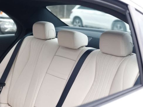 Used 2023 Mercedes-Benz E 450 4MATIC Sedan image 11