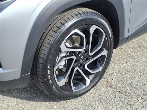 Certified 2024 Chevrolet Trax RS w/ Driver Confidence Package image 10